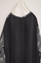 Load image into Gallery viewer, FLORAL W SLEEVE OP (22AW)_01-03