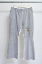 画像をギャラリービューアに読み込む, FLARED SWEAT PT / 02_GRAY