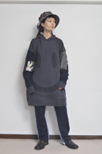 Load image into Gallery viewer, SMILE BACKPILE HOODIE / CHAC