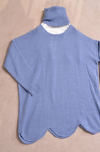 画像をギャラリービューアに読み込む, RIPPLE WAVE HEM KNIT P/O w/NECK PARTS_S.BLU