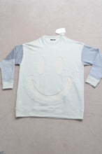 Load image into Gallery viewer, SMILE BACKPILE P/O_L.GRAY/002