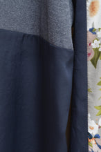 Load image into Gallery viewer, SWITCHING FLORAL OP_ASS*NAVY / A