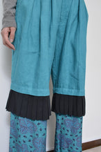 Load image into Gallery viewer, PLATED TUCK PT