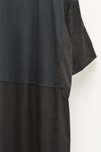 Load image into Gallery viewer, T*SATIN OP_BLK_00