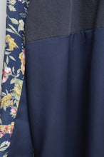 Load image into Gallery viewer, SWITCHING FLORAL OP_ASS*NAVY / C