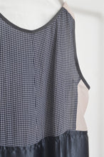 Load image into Gallery viewer, FLORAL TANK OP / NAV_00