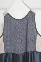 Load image into Gallery viewer, FLORAL TANK OP / NAV_00