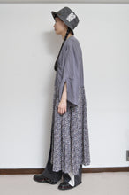 Load image into Gallery viewer, SH ROBE / A