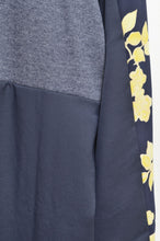 Load image into Gallery viewer, SWITCHING FLORAL OP_ASS*NAVY / B