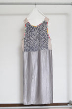 Load image into Gallery viewer, FLORAL TANK OP / B.GRAY