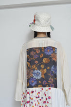 Load image into Gallery viewer, SH ROBE / C