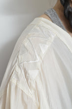 Load image into Gallery viewer, SH ROBE / C