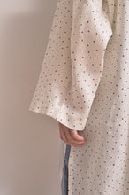 Load image into Gallery viewer, PLEATS C/D DOT_001