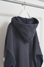 Load image into Gallery viewer, CUT AND CONNECTED BACKPILE HOODIE / DARK