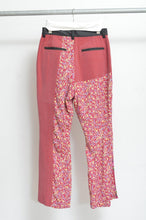 Load image into Gallery viewer, FLARED FLORAL PT 01 / ASS_B