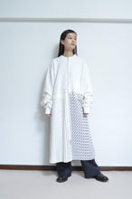 Load image into Gallery viewer, ZIP UP SWEAT OP WHT / 01