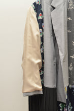 Load image into Gallery viewer, PLEATS JK (LGRAY/CAT_00)