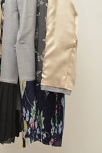 Load image into Gallery viewer, PLEATS JK (LGRAY/CAT_00)