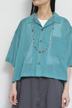 Load image into Gallery viewer, OPEN COLLAR SH_SHORT_VOILE (00/GRN*PARASOL)