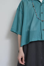 Load image into Gallery viewer, OPEN COLLAR SH_SHORT_VOILE (00/GRN*PARASOL)