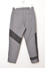 Load image into Gallery viewer, SWITCHING TAPERED PT/GRY_01