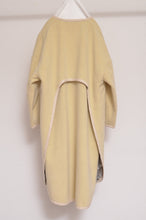 Load image into Gallery viewer, WOOL MOSSA FLAPS COAT/YELLOW_02