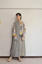 Load image into Gallery viewer, FLORAL W SLEEVE OP(22AW)_00-01