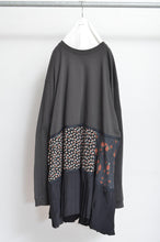 Load image into Gallery viewer, TIERED L/ST OP 01 / CHARCOAL_A