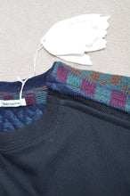 Load image into Gallery viewer, TWO-SIDED TOPS 01/BLK_X