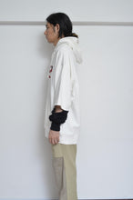 Load image into Gallery viewer, SLIT SLEEVE HOODIE (EMBROIDERY) / WHT/02_RE