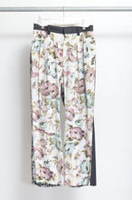画像をギャラリービューアに読み込む, FLARED FLORAL PT 01 / ASS_A