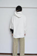 Load image into Gallery viewer, SLIT SLEEVE HOODIE (EMBROIDERY) / WHT/02_RE