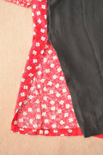 Load image into Gallery viewer, FLORAL W SLEEVE OP