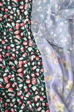 Load image into Gallery viewer, FLORAL W SLEEVE OP