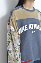 Load image into Gallery viewer, SWITCHING FLORAL OP_ASS*NAVY / A