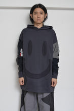 Load image into Gallery viewer, SMILE BACKPILE HOODIE / CHAC