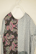 Load image into Gallery viewer, FLORAL W SLEEVE OP