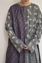 Load image into Gallery viewer, FLORAL W SLEEVE OP (22AW)_01-03