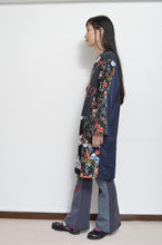 Load image into Gallery viewer, SWITCHING FLORAL OP_ASS*NAVY / D