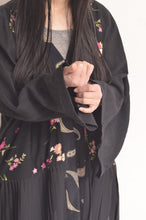 Load image into Gallery viewer, PLEATS C/D BLACK_001