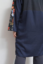 Load image into Gallery viewer, SWITCHING FLORAL OP_ASS*NAVY / D