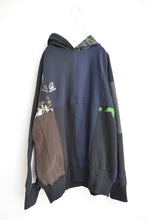 Load image into Gallery viewer, SWITCHING HOODIE