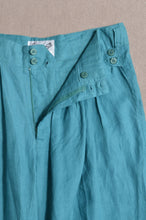 Load image into Gallery viewer, PLATED TUCK PT