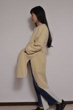 Load image into Gallery viewer, WOOL MOSSA FLAPS COAT/YELLOW_02
