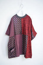 Load image into Gallery viewer, PAISLEY TEE /B