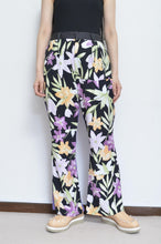 画像をギャラリービューアに読み込む, FLARED FLORAL PT 01 / ASS_C