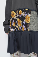 Load image into Gallery viewer, TIERED L/ST OP 01 / CHARCOAL_B