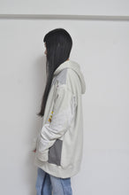 Load image into Gallery viewer, CUT AND CONNECTED BACKPILE HOODIE / GRAY