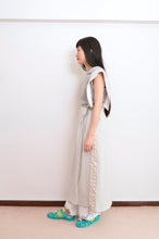 Load image into Gallery viewer, SWEATSHIRT TIGHT ROBE OP / 001