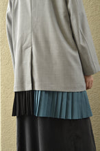Load image into Gallery viewer, PLEATS JK (LGRAY/CAT_00)